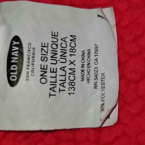 SET--BEANIE FUCHSIA L-XL. SCARF FUCHSIA ONE SIZE - Picture 3 of 4